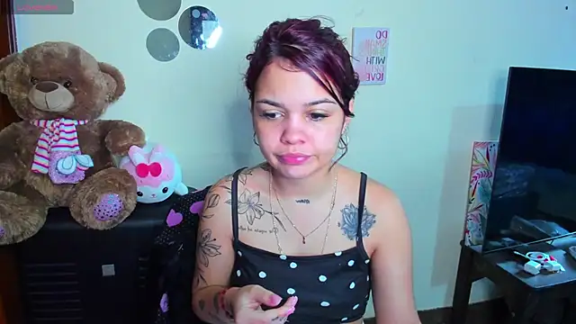 Emma boo online show from 04-15-26, 04:14