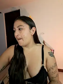 Amelia08 online show from 12-18-25, 08:15