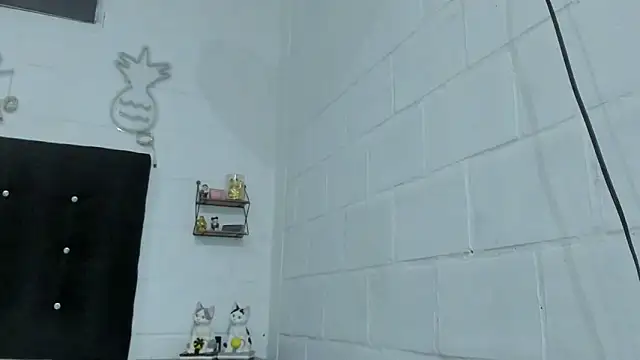 sexynova 93 online show from 07-14-26, 02:05