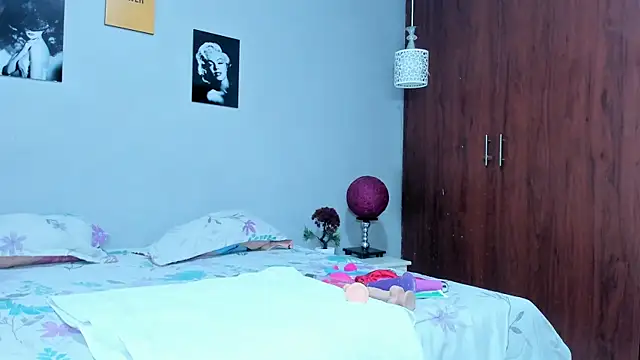 sexynova 93 online show from 07-18-26, 07:39