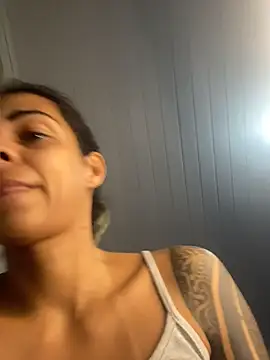 Snapshot of sabrinaneves chatting on 06-30-26, 07:04 sabrinaneves online show from 06-30-26, 07:04