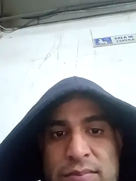 Snapshot of yuhenthr chatting on 11-07-25, 10:43 yuhenthr online show from 11-07-25, 10:43