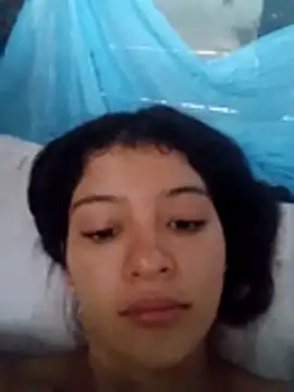 Soymaia online show from 11-30-25, 01:04