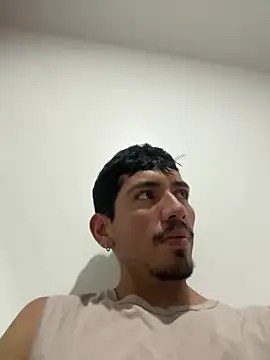 Snapshot of Harry69melon chatting on 02-18-26, 08:38 Harry69melon online show from 02-18-26, 08:38