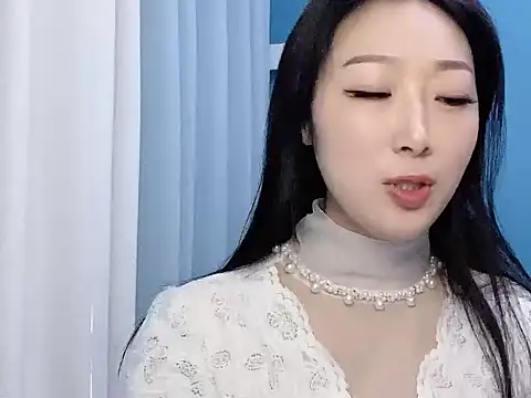 ella55-- online show from 11-11-25, 02:33