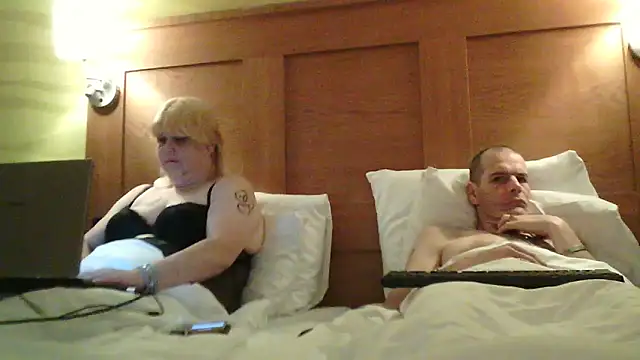 Sylviastar46 online show from 12-01-25, 08:03