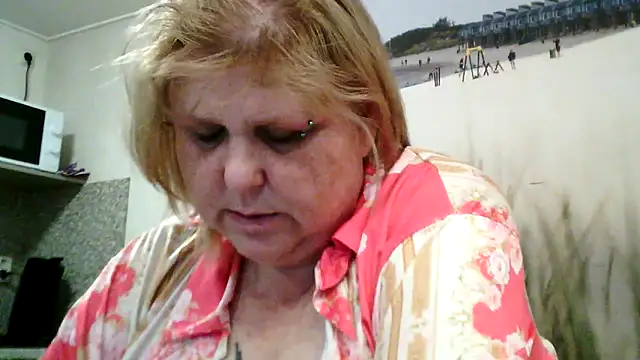 Sylviastar46 online show from 03-18-26, 09:07