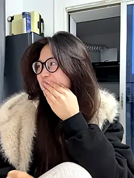 xiaojingzi66 online show from 12-02-25, 11:26