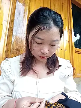 Snapshot of julybe chatting on 07-21-26, 10:28 julybe online show from 07-21-26, 10:28
