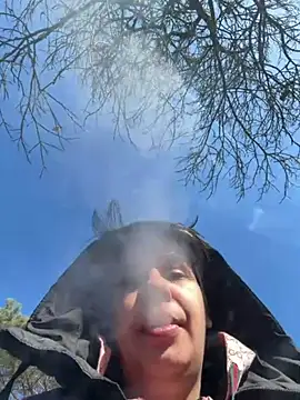 Snapshot of Carolineisback chatting on 02-25-26, 11:42 Carolineisback online show from 02-25-26, 11:42