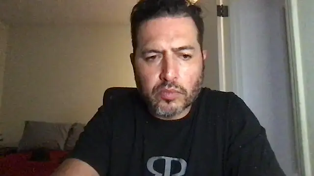 Snapshot of ezrah23 chatting on 11-13-25, 06:40 ezrah23 online show from 11-13-25, 06:40