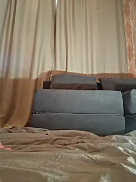 Snapshot of LikaFurr chatting on 11-01-25, 11:34 LikaFurr online show from 11-01-25, 11:34