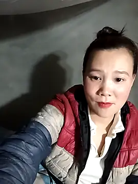 Snapshot of -Lana-123 chatting on 02-08-26, 05:22 -Lana-123 online show from 02-08-26, 05:22