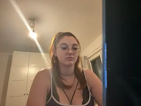 Snapshot of YoungLina chatting on 12-03-25, 07:23 YoungLina online show from 12-03-25, 07:23