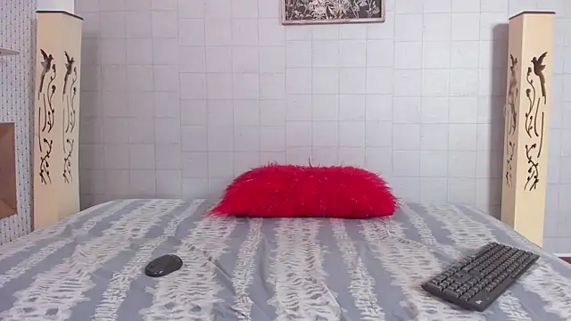 Oceaan lady online show from 04-08-26, 01:33