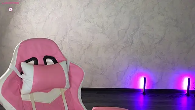 Lovelly molly1 online show from 04-12-26, 05:07