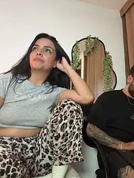 Snapshot of MailynAndNick chatting on 02-03-26, 02:53 MailynAndNick online show from 02-03-26, 02:53