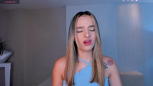 LaurentRosse1 online show from 04-17-26, 08:34