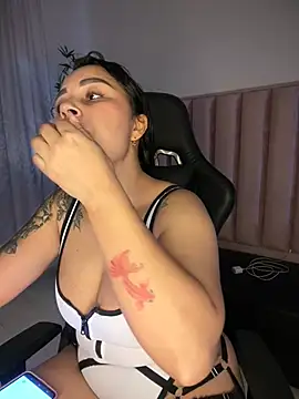 Natural BIGASS Nina online show from 01-15-26, 08:34