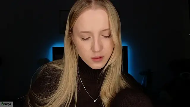 Snapshot of adele_armass chatting on 02-01-26, 09:02 adele armass online show from 02-01-26, 09:02