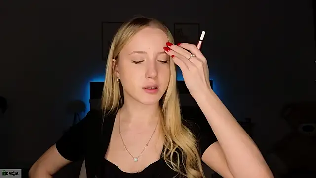 Snapshot of adele_armass chatting on 02-08-26, 08:56 adele armass online show from 02-08-26, 08:56