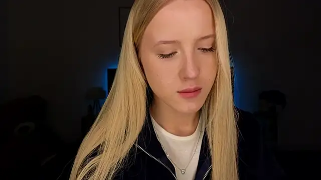 adele armass online show from 04-15-26, 09:04