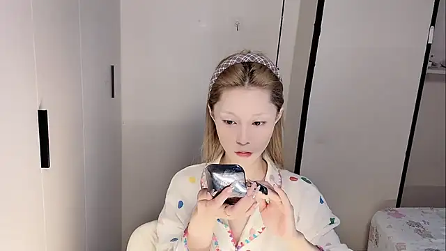 yuyu-33 online show from 03-05-26, 06:53