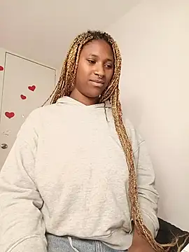 EvonyFoxxx online show from 03-04-26, 04:18