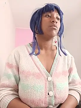 EvonyFoxxx online show from 04-19-26, 06:24