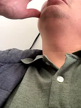 Snapshot of NathanielLux29 chatting on 11-05-25, 04:51 NathanielLux29 online show from 11-05-25, 04:51