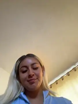 Snapshot of Elina_Hills chatting on 01-18-26, 06:34 Elina Hills online show from 01-18-26, 06:34