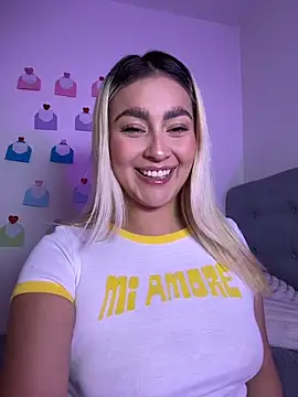 Snapshot of Elina_Hills chatting on 02-11-26, 03:06 Elina Hills online show from 02-11-26, 03:06