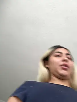 Snapshot of Elina_Hills chatting on 03-01-26, 06:21 Elina Hills online show from 03-01-26, 06:21