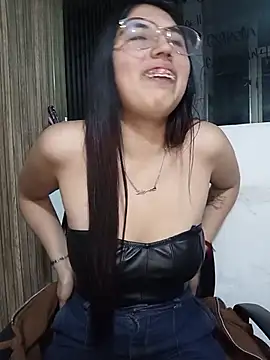 Valk submissive online show from 03-19-26, 05:22