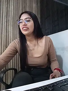 Valk submissive online show from 03-22-26, 04:27