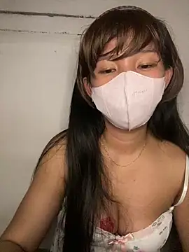 Snapshot of DAISSY69 chatting on 10-31-25, 05:58 DAISSY69 online show from 10-31-25, 05:58