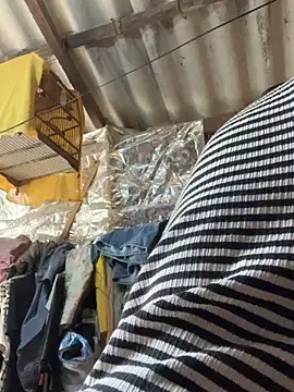 Snapshot of sapup858 chatting on 10-31-25, 05:08 sapup858 online show from 10-31-25, 05:08