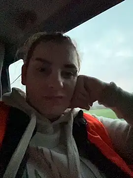 MOLO-ko online show from 11-03-25, 04:08