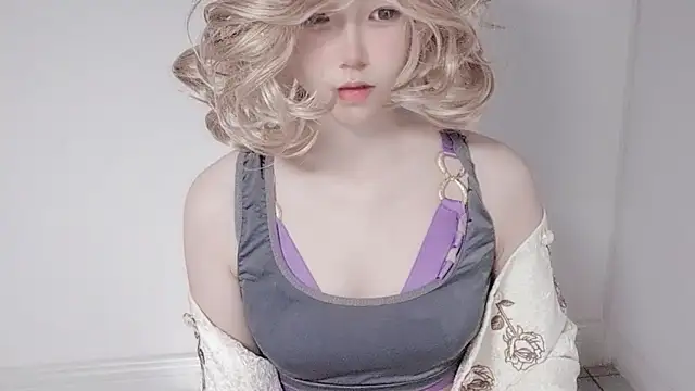 JuliaNoir online show from 03-18-26, 10:51