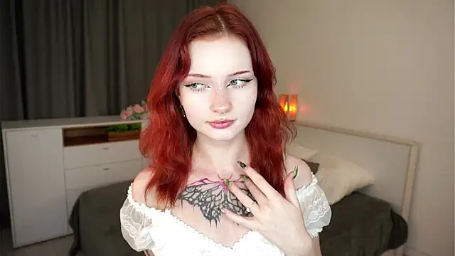 Snapshot of RandaScelba chatting on 11-03-25, 08:04 RandaScelba online show from 11-03-25, 08:04