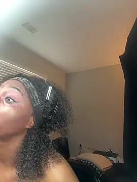 MadameMuse online show from 03-19-26, 03:49