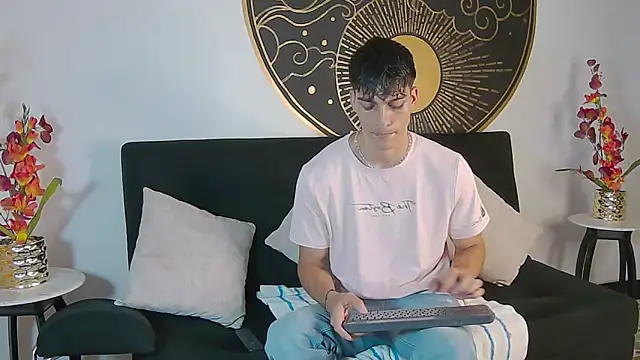 AlessioVitale online show from 11-13-25, 12:15