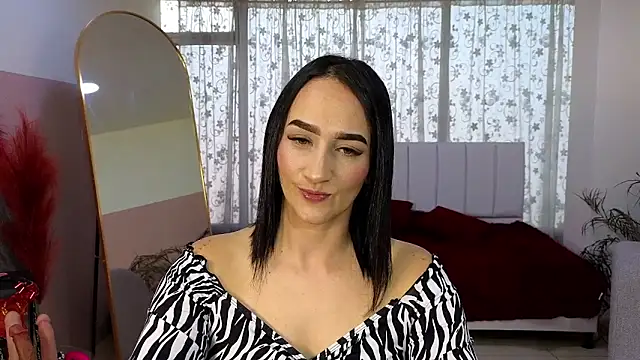 Snapshot of malen_fitnessmilf chatting on 06-10-26, 07:57 malen fitnessmilf online show from 06-10-26, 07:57