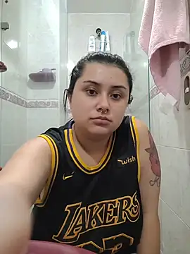 CurvyNoir online show from 11-28-25, 04:09