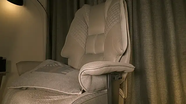 lianewhite online show from 03-27-26, 04:07