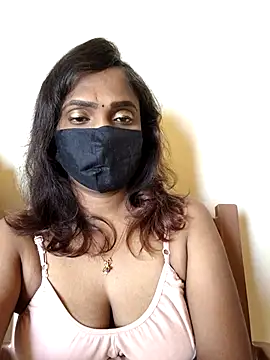 Queen-dhivya online show from 02-05-26, 03:33