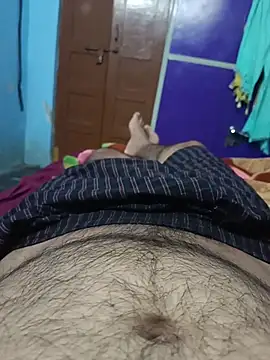 bearslove143 online show from 11-25-25, 03:28