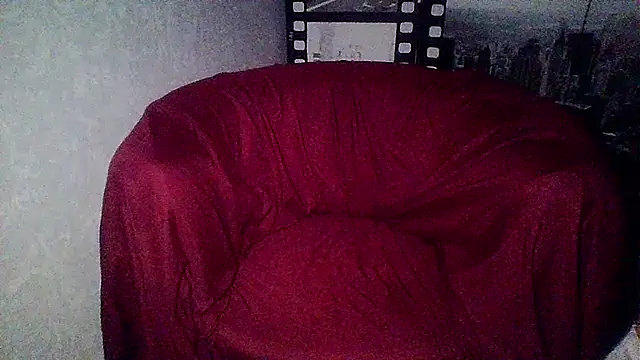 Snapshot of salentinasexy chatting on 04-24-26, 09:50 salentinasexy online show from 04-24-26, 09:50