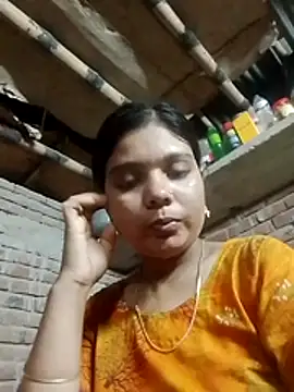 Snapshot of Lema-00 chatting on 10-31-25, 04:30 Lema-00 online show from 10-31-25, 04:30