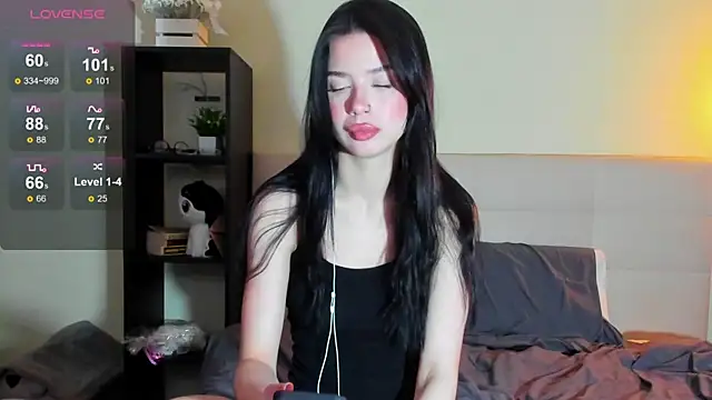 Snapshot of Tune_Godnesss chatting on 07-07-26, 11:42 Tune Godnesss online show from 07-07-26, 11:42